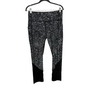 Lululemon Black and White Mesh Leg Cropped Athletic Leggings Size 8